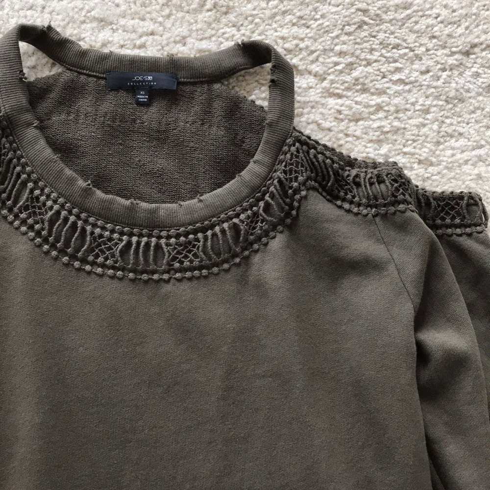 Joe’s Jeans Collection Cold Shoulder Top - Picture 4 of 7